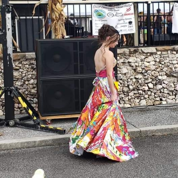 Prom Dress - Picture 4 of 5